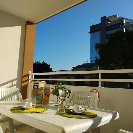 Flat With Parking Near The * Lignano Sabbiadoro