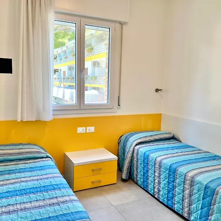 Flat With Parking Near The *